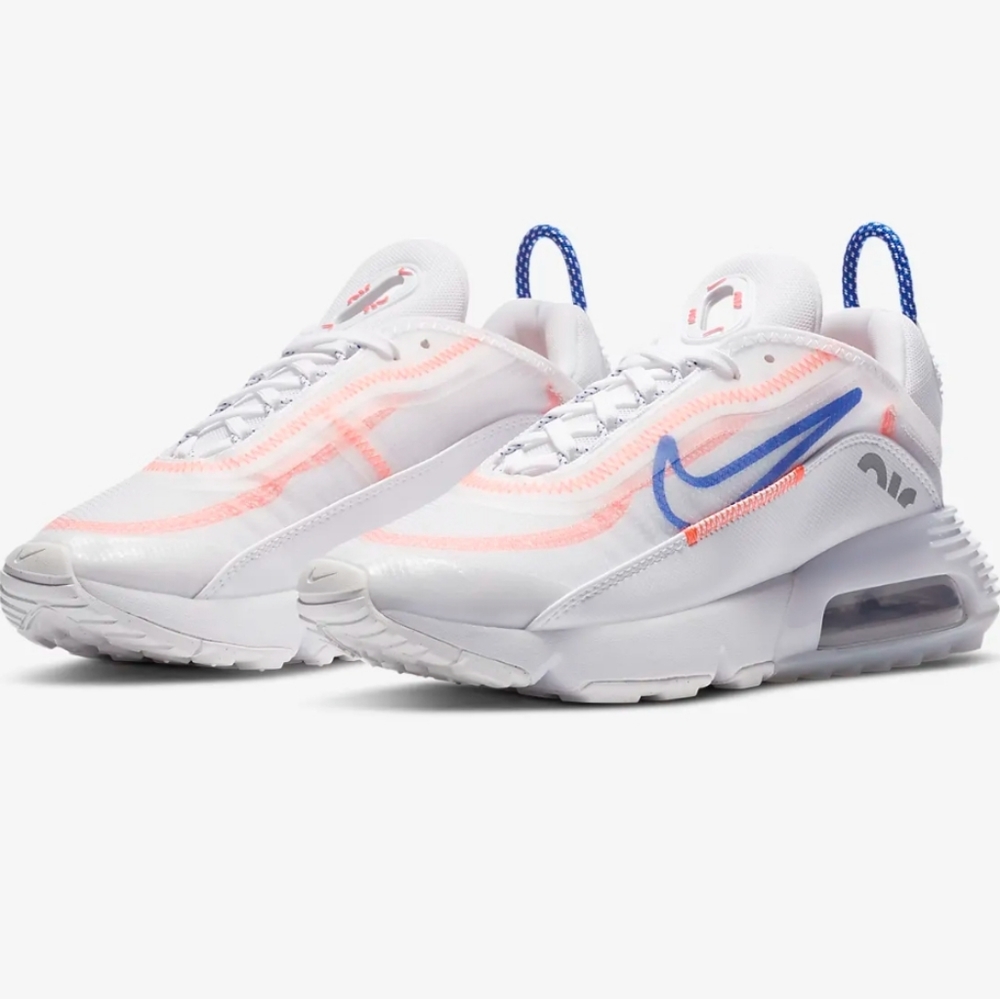 Nike Sneakers - Picture 2 of 16